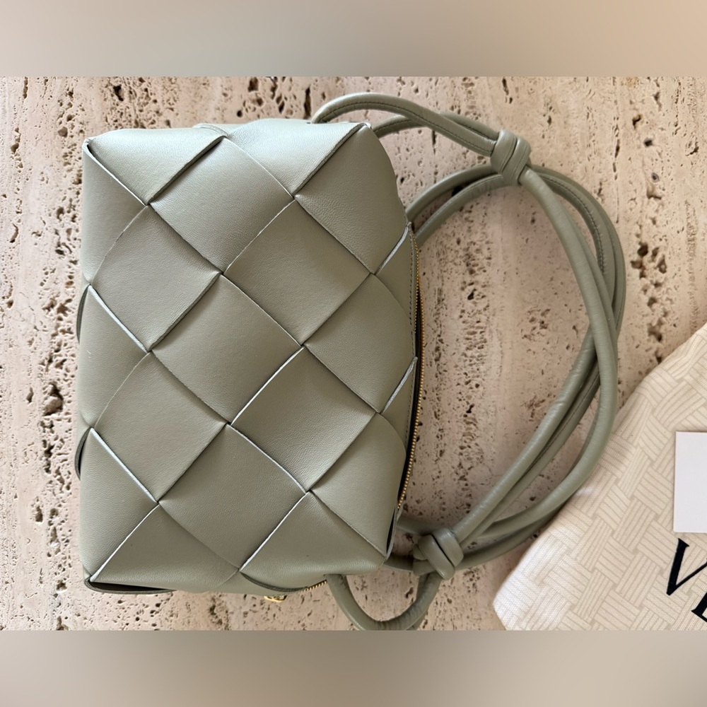 Bottega Veneta Small Cassette Camera Bag, color Travertine